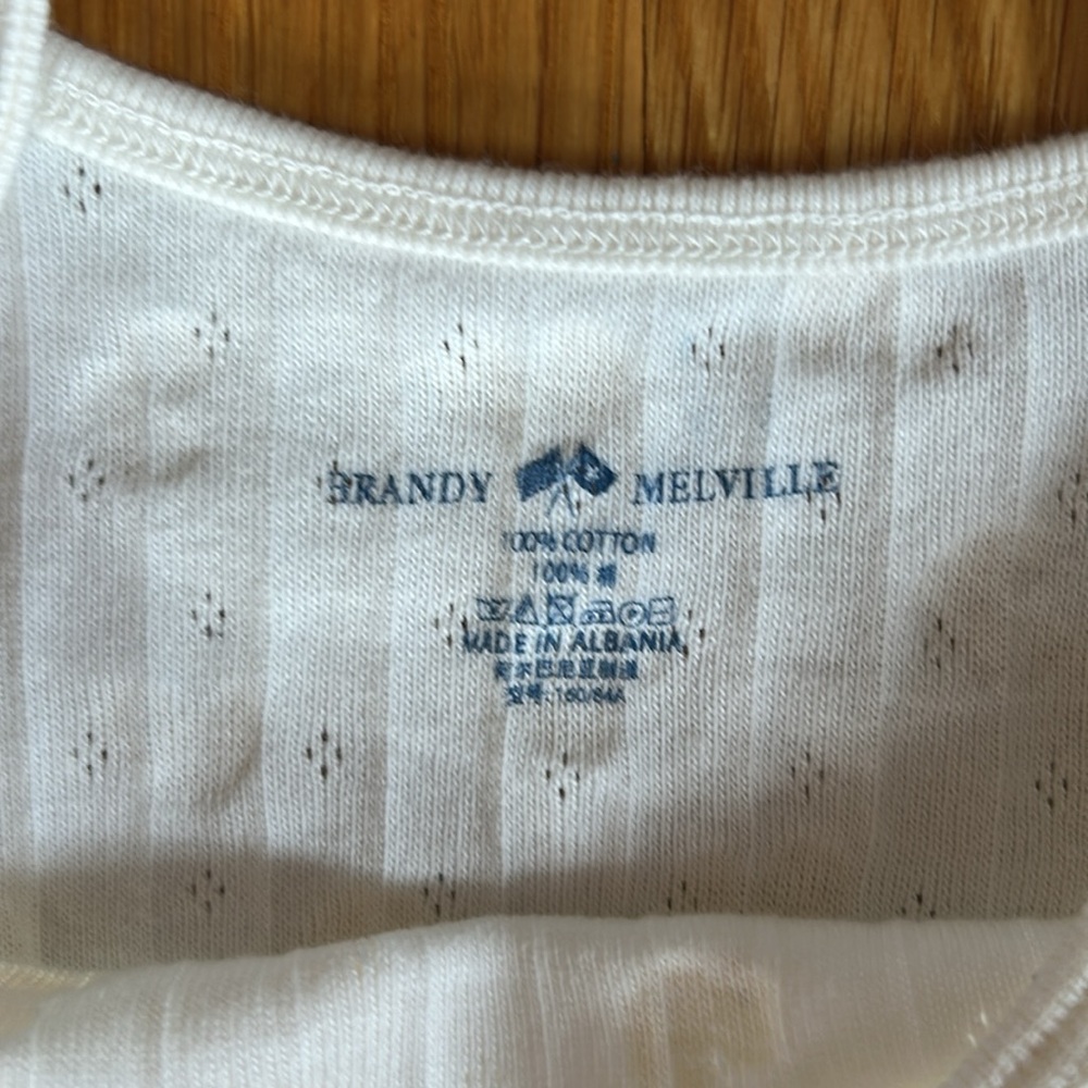 Brandy Melville Tank Top - Picture 3 of 6